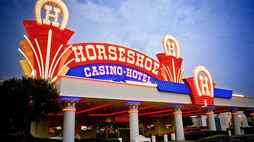 Horseshoe Casino Baltimore Guest Wins $1M Mega Royal Flush Jackpot Image